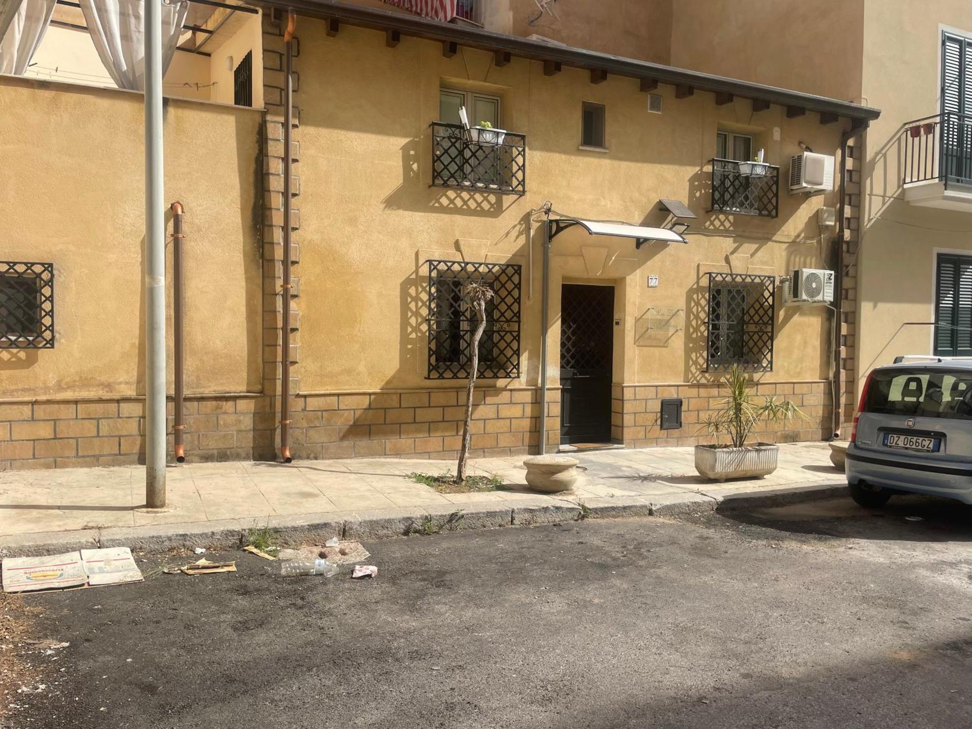 La Zisa Holiday Palermo Buitenkant foto